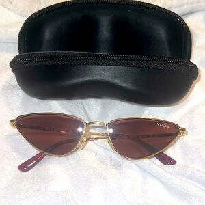 Gigi Hadid Vogue sunglasses